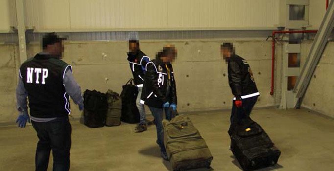 İzmit'te uyuşturucu operasyonu: 300 kilo kokain ele geçirildi