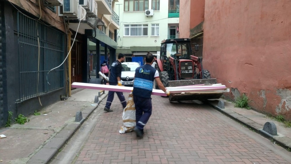 İzmit’te vatandaşlara çöp uyarısı 