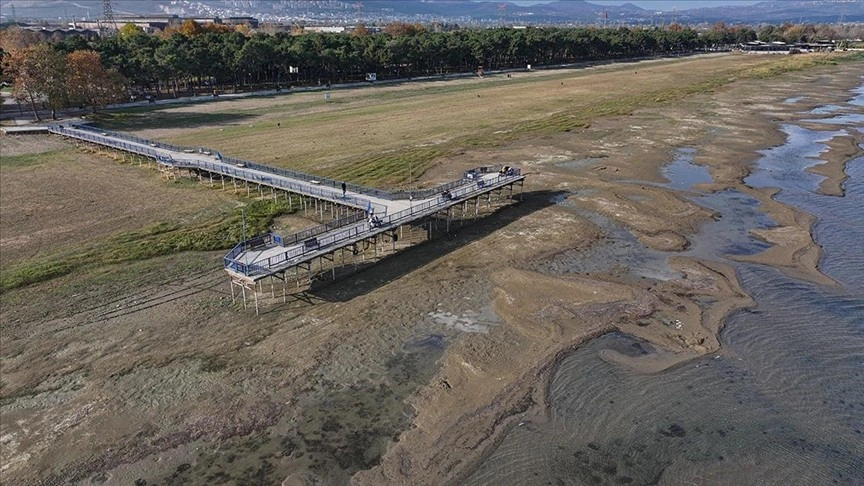 İznik Gölü kuruyor: 232 milyon metreküp su yok oldu!
