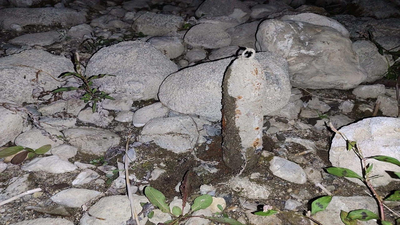 İznik Gölü'nde tesadüfen top mermisi bulundu