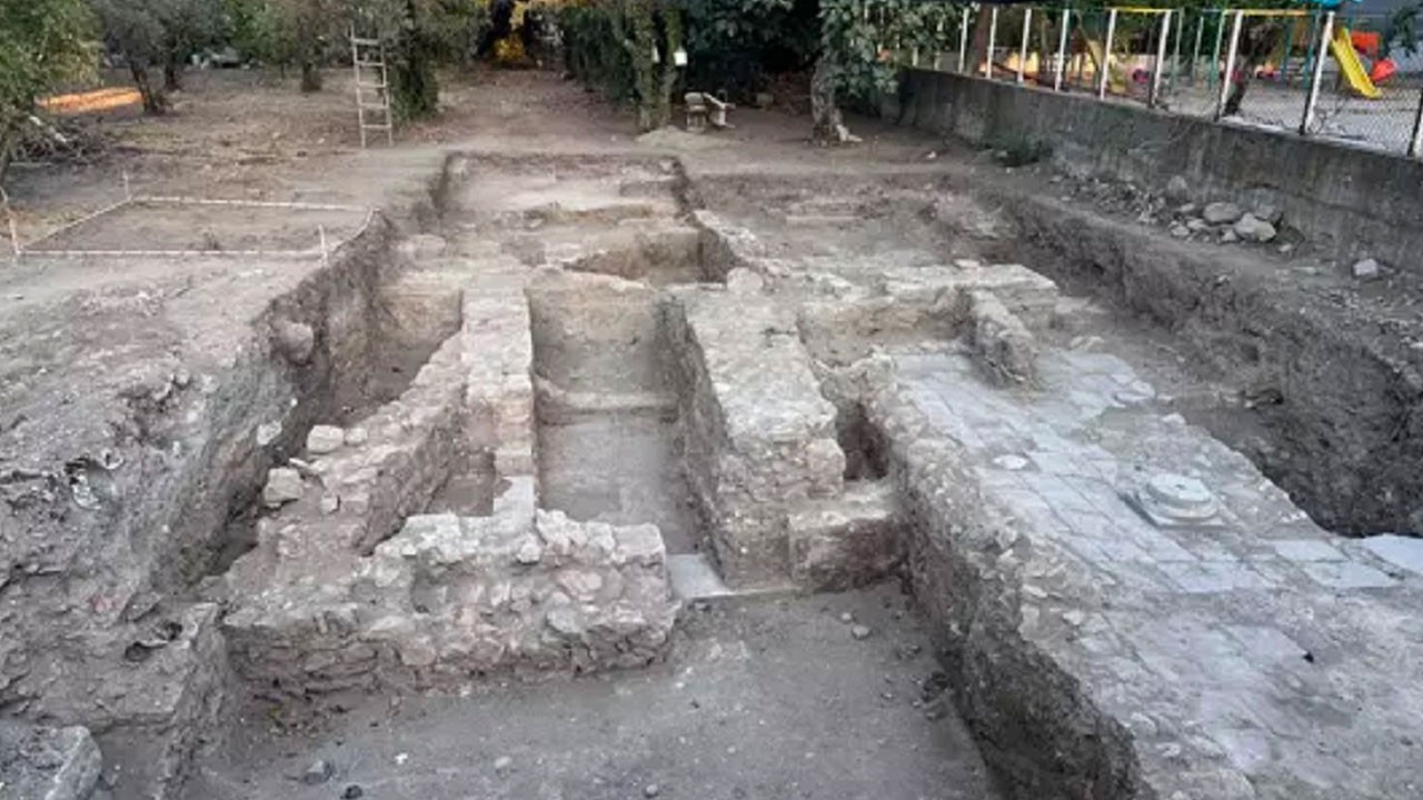 İznik’te sır dolu keşif! Roma mozaiği büyük bir yapının habercisi mi?