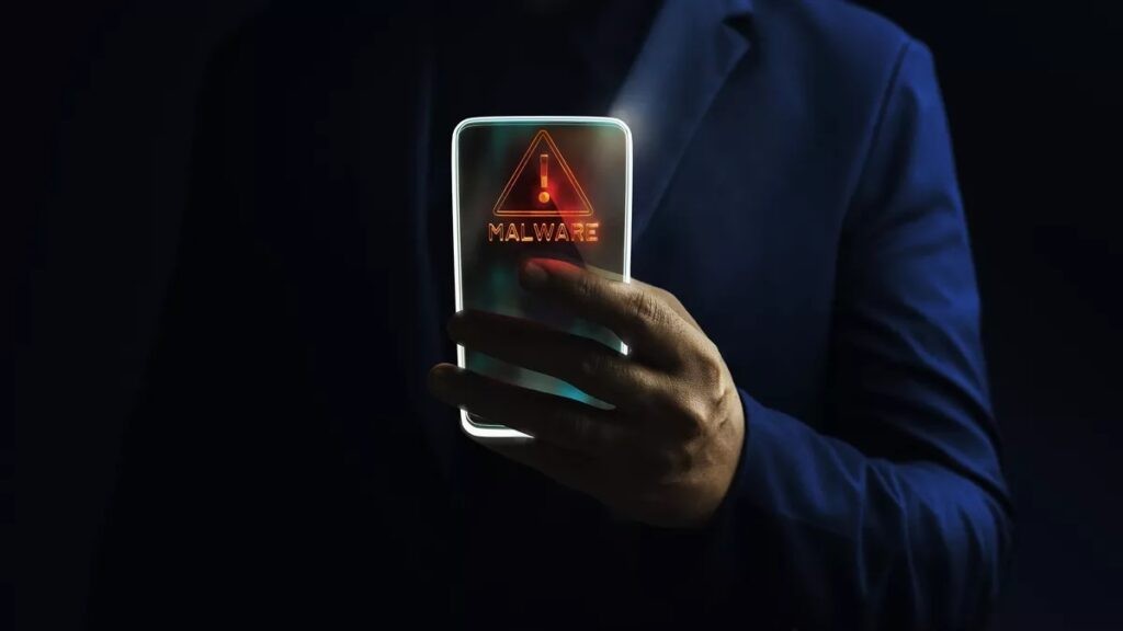 İzniniz olmadan bütün işlemlerinizi kaydeden uygulamayı telefondan böyle silebilirsiniz