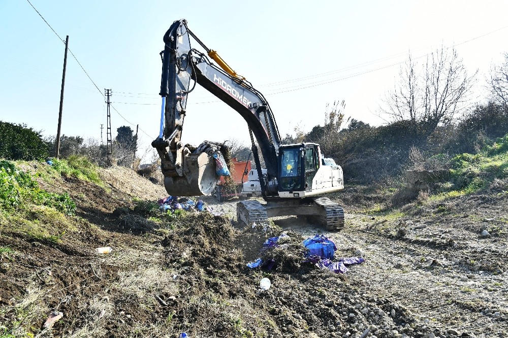 İZSU 2019’da 600 kilometrelik dere yatağı temizledi 