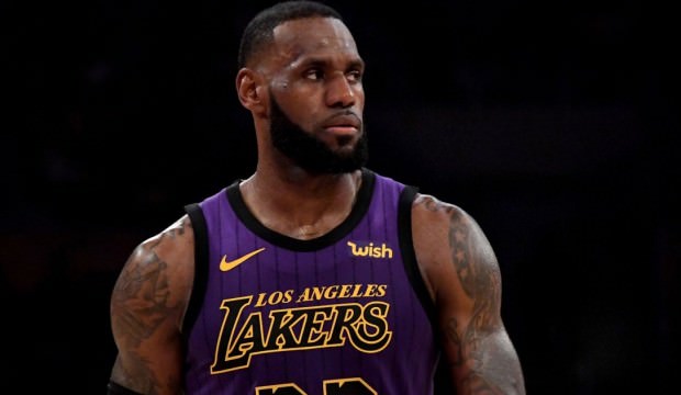 James rekor kırdı Lakers kazandı!