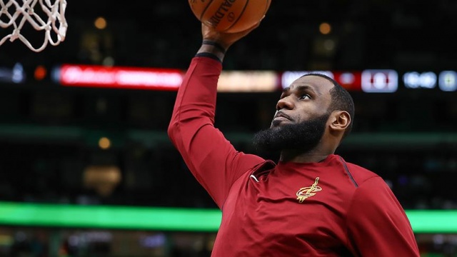 James, yıllara meydan okuyor