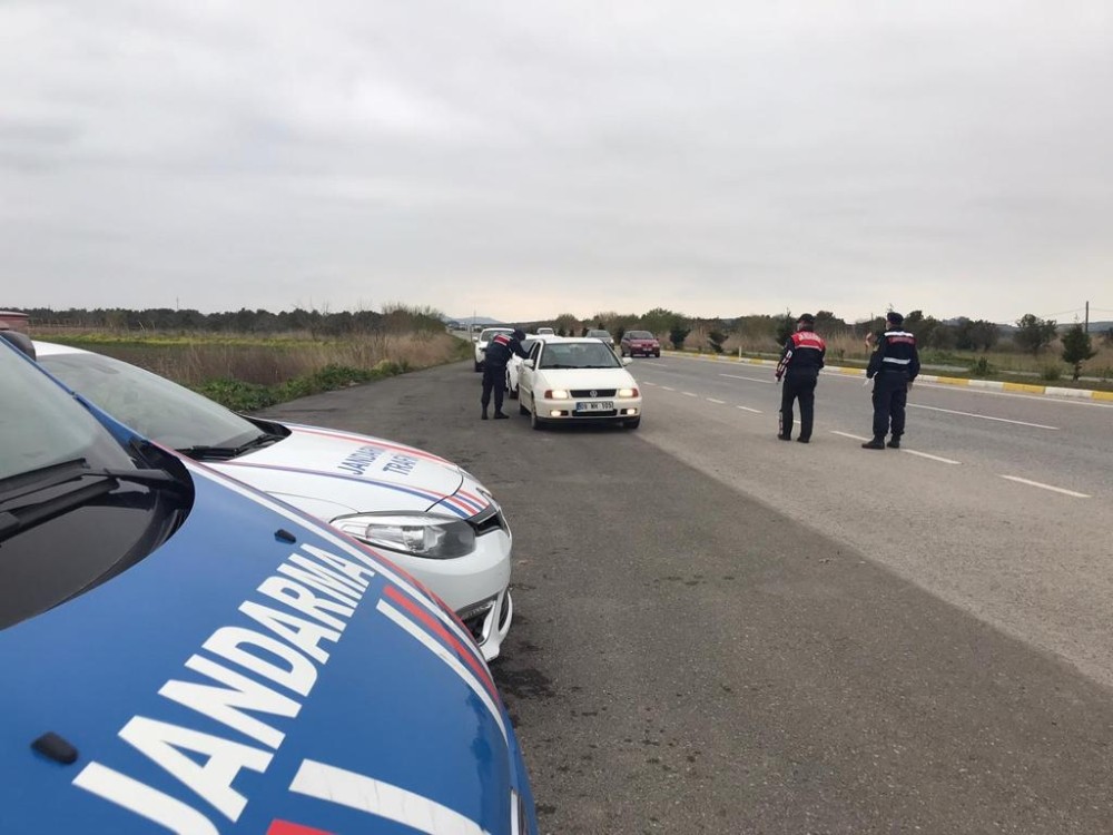 Jandarma, Balıkesir’de aranan 34 kişiyi yakaladı 