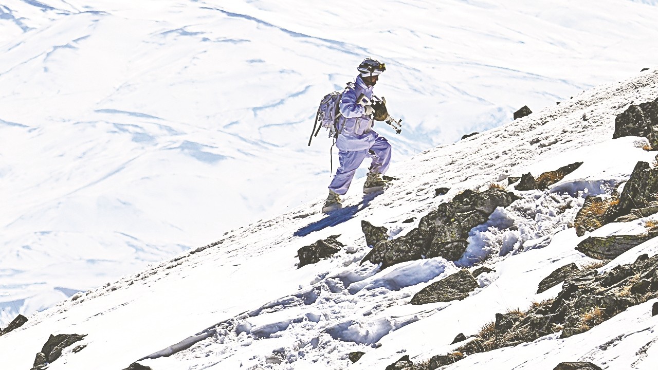 Jandarma bayramı Tendürek’te karşılıyor
