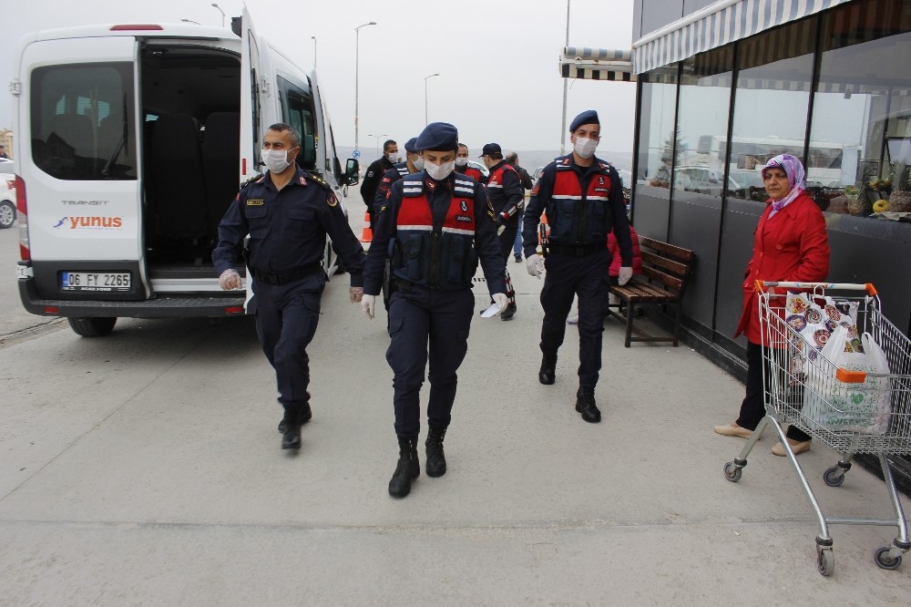 Jandarma birimleri 65 yaş üstü vatandaşların istek ve taleplerini yetiştirmeye çalışıyor 