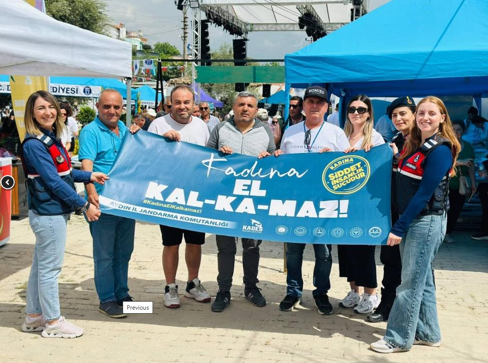 Jandarma Didim’de vatandaşları bilgilendirdi