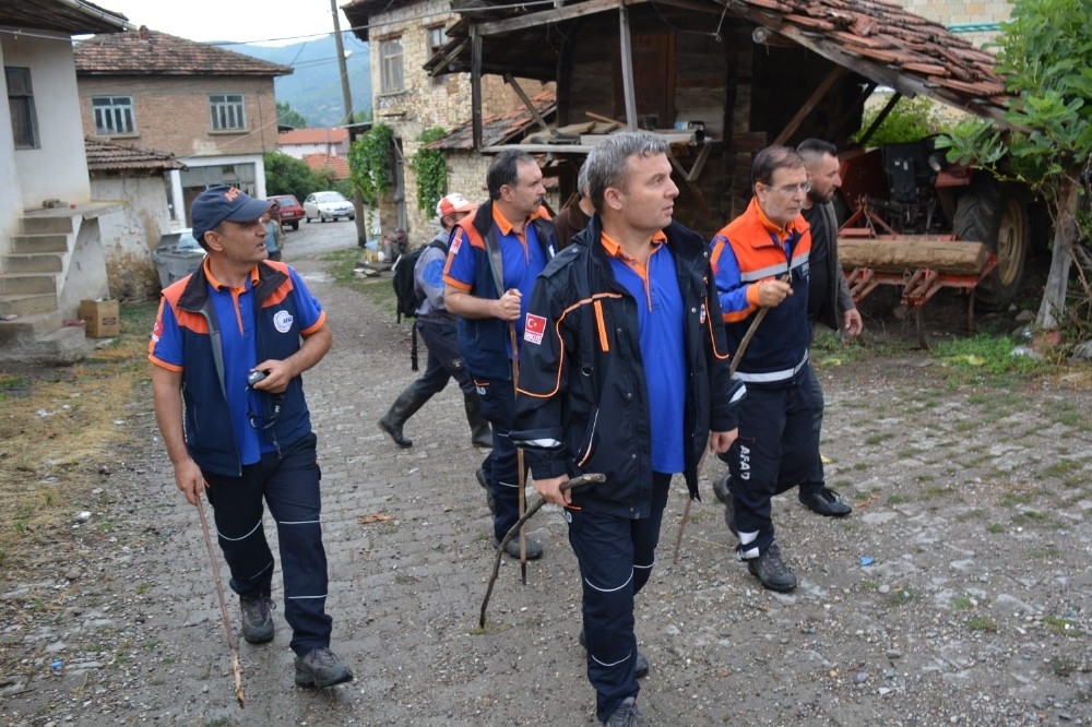 Jandarma ekipleri 8 ay sonra yaşlı kadının cesedini buldu 