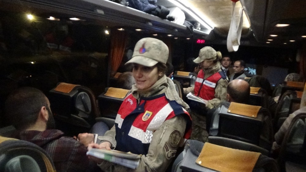 Jandarma ekipleri yeni yıla görev başında girdi 