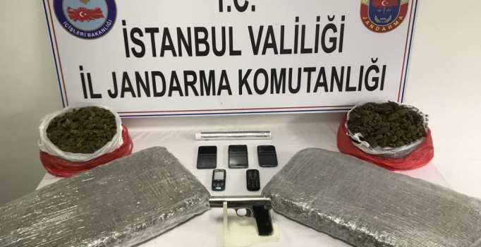 Jandarma ekiplerinden İstanbul'da uyuşturucu operasyonu