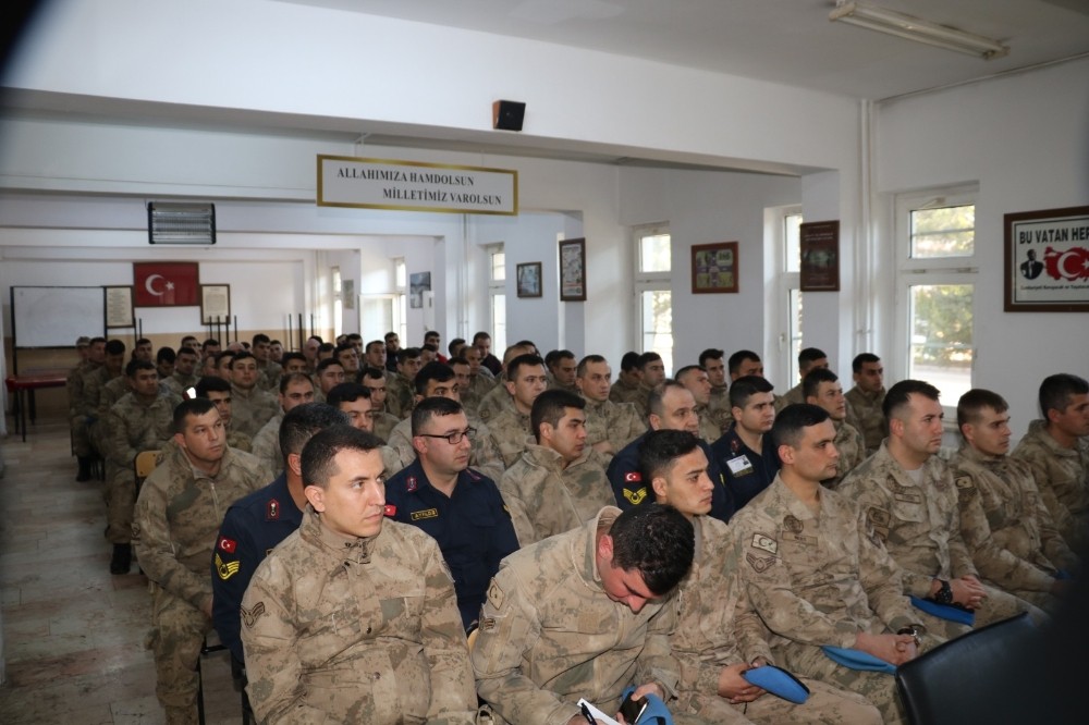 Jandarma ekiplerine 