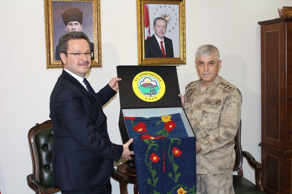 Jandarma Genel Komutanı Orgeneral Çetin, Iğdır Valisi Ünlü’yü ziyaret etti 
