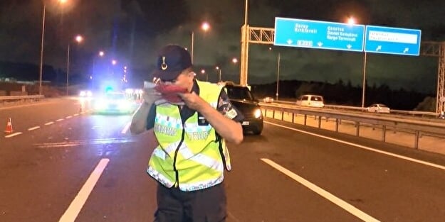 Jandarma, görenleri duygulandırdı! İstanbul'un göbeğinde müthiş hareket