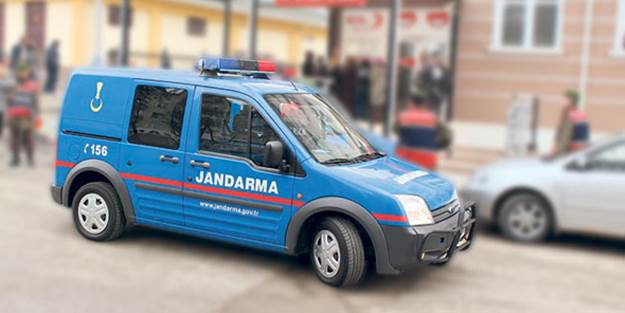 Jandarma kayıp zihinsel engelli vatandaşı ailesine kavuşturdu
