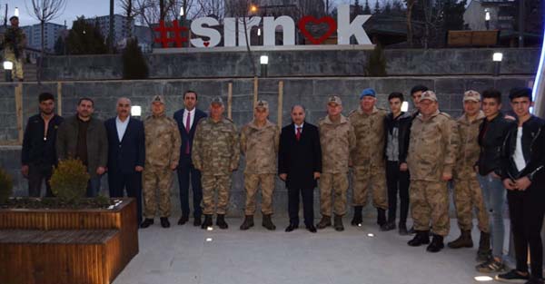 Jandarma Komutanı Şırnak’ta vatandaşlarla da bir araya geldi
