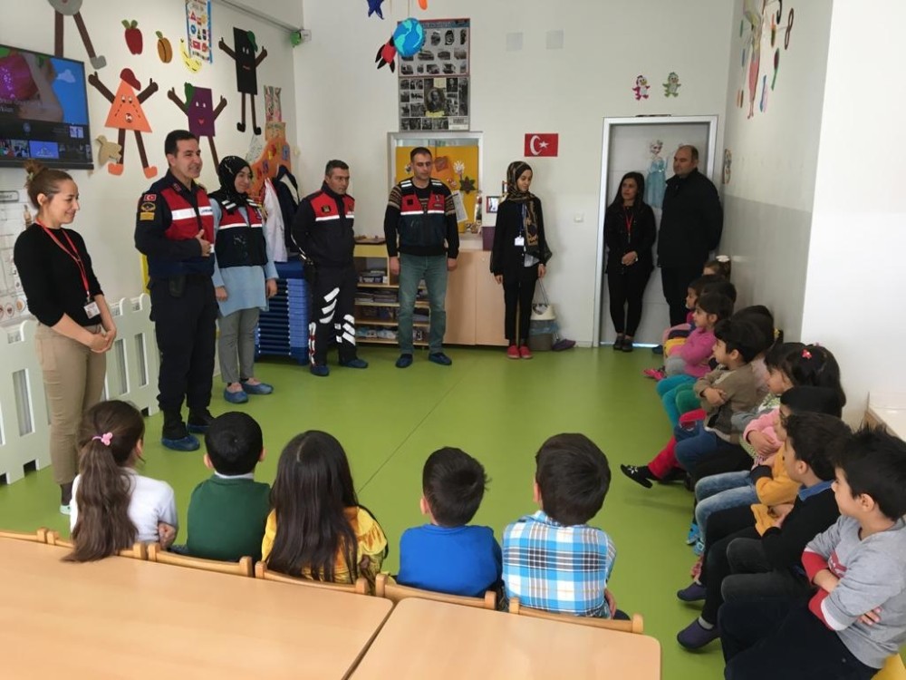 Jandarma mesleği tanıtılıyor 
