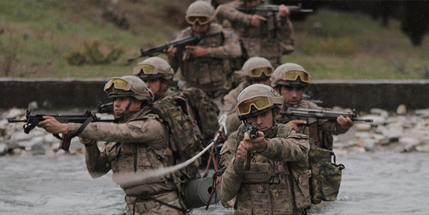Jandarma nefes kesti! Türkiye Cumhuriyeti'nin gücünü göreceksiniz