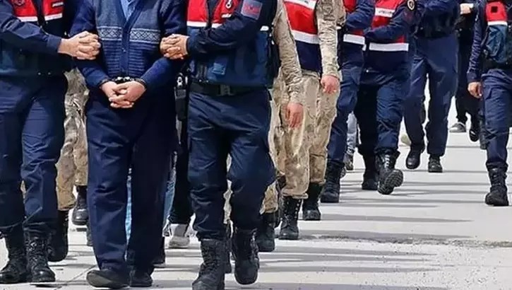 Jandarmanın nefes kesen operasyonuyla 12 il aynı anda sarsıldı! Hesaplardaki o devasa rakamı görenlerin nutku tutuldu