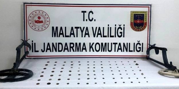 Jandarma olmasaydı 1520 sikkeyi kaçıracaklardı