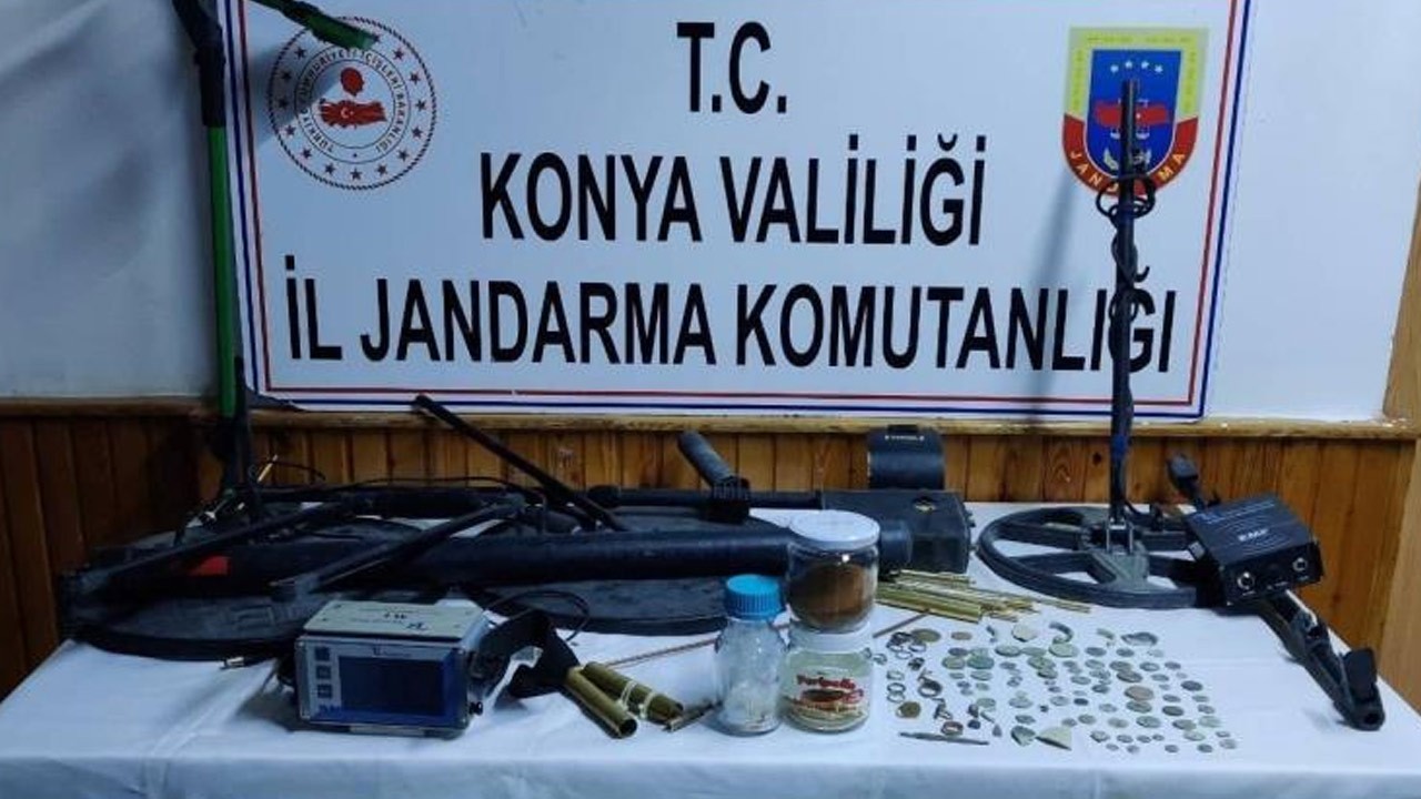 Jandarma operasyonunda tarihi eserler ele geçirildi
