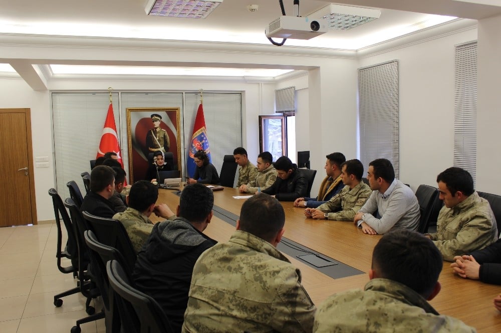 Jandarma personeline kadına şiddetle mücadele hususunda eğitim 
