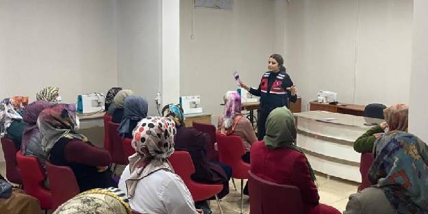 Jandarma personeline ve kadınlara KADES uygulaması tanıtıldı