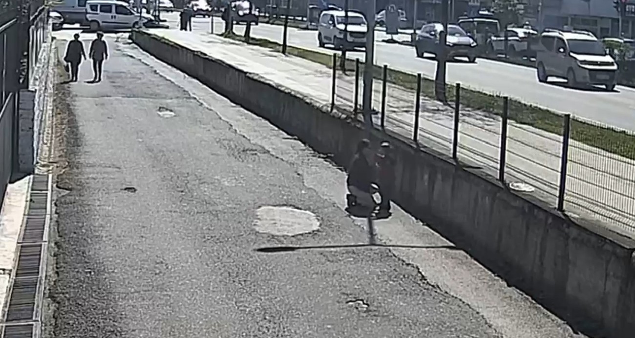 Jandarma personelinin dikkati, küçük çocuğun hayatını kurtardı