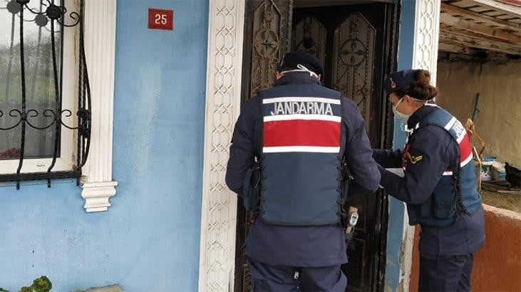 Jandarma sokağa çıkamayan 5 bin 488 kişiye yardım eli uzattı 