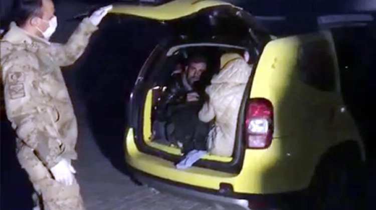 Jandarma timleri şoke oldu! 5 kişilik cipten...