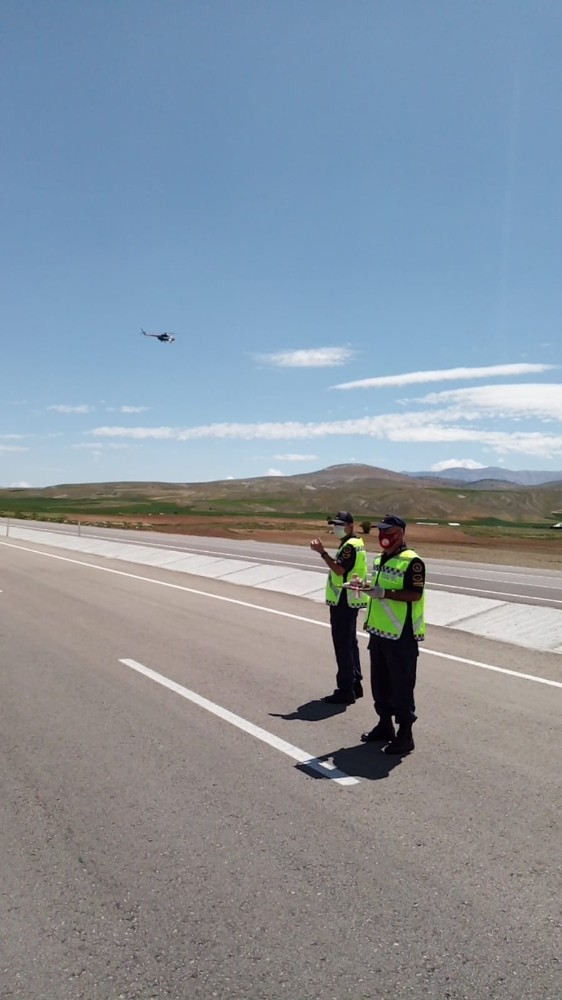 Jandarma trafiği yerden ve havadan denetledi 