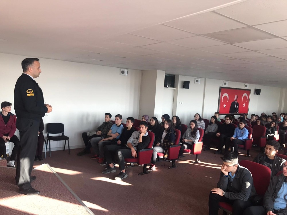 Jandarma ve Sahil Güvenlik Akademisi öğrencilere tanıtıldı 