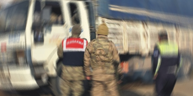 Jandarmadan büyük vurgun! Tonlarca kaçak akaryakıt ele geçirildi