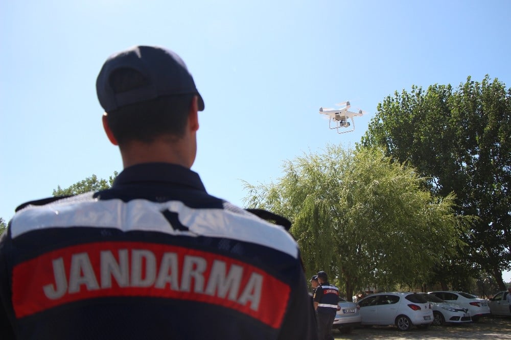 Jandarmadan dronlu trafik ve asayiş denetimi 