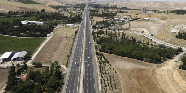 Jandarma'dan havadan trafik takibi