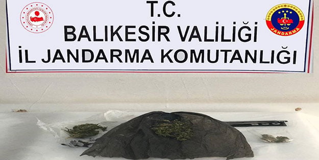 Jandarmadan il ve ilçede uyuşturucu operasyonu! Gözaltılar var