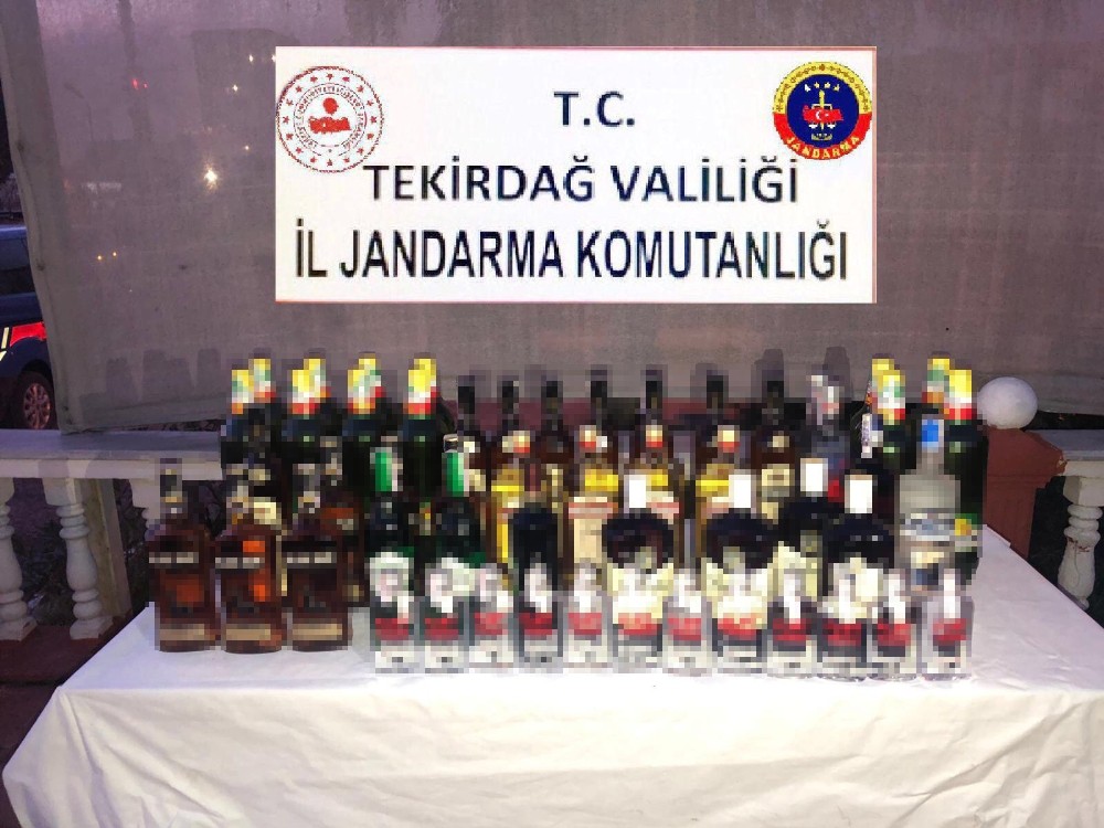 Jandarmadan kaçak içki baskını 