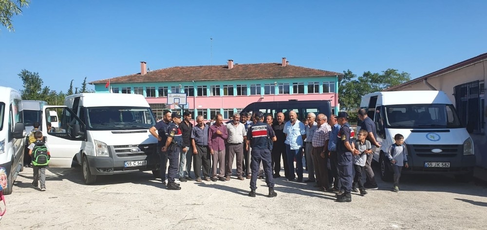 Jandarmadan okul servis araçlarına sıkı denetim 