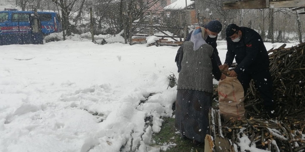 Jandarma'dan örnek davranış