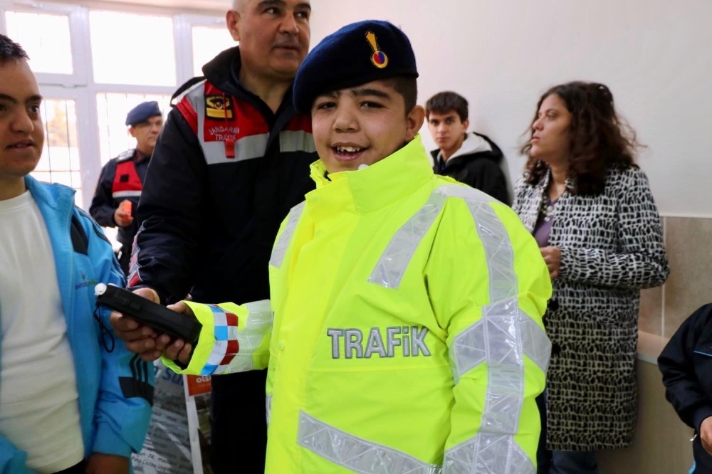 Jandarmadan özel çocuklara, özel trafik eğitimi 