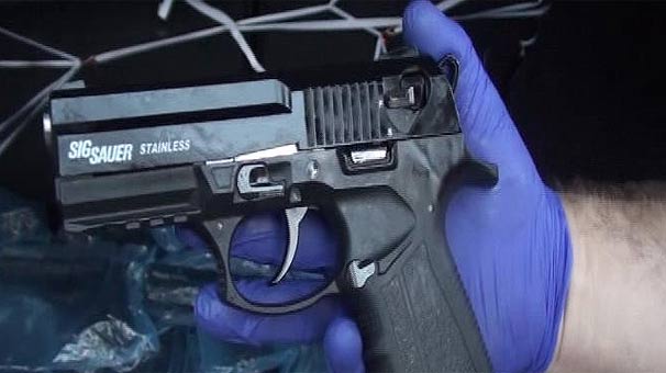 Jandarmadan ruhsatsız silah operasyonu 2 gözaltı