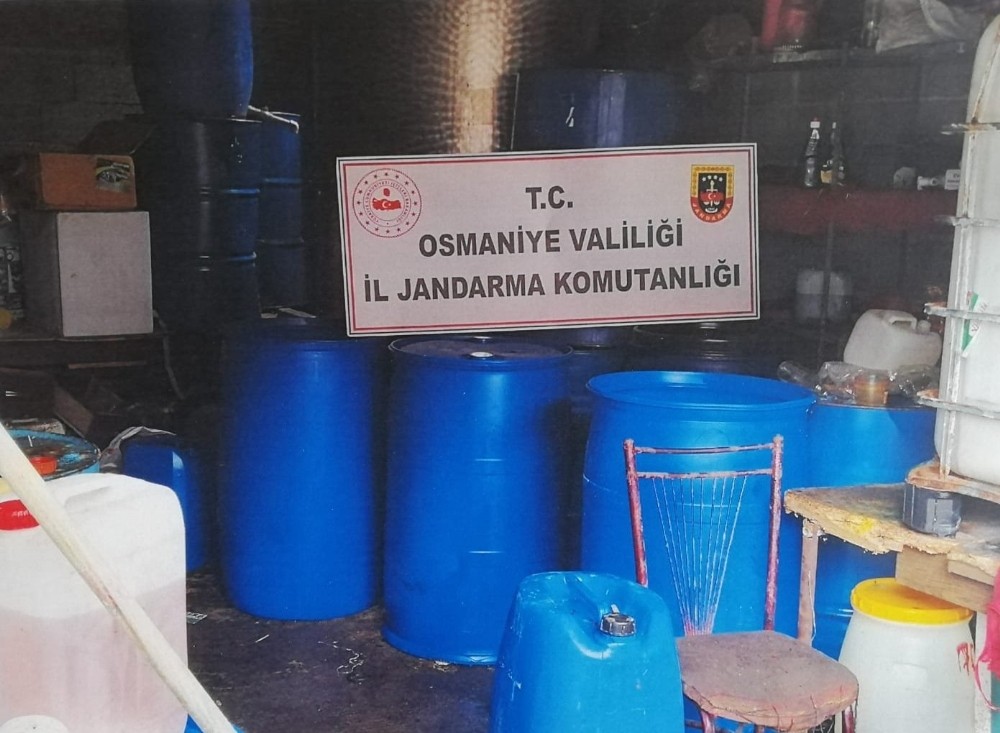 Jandarmadan sahte dezenfektan ve kolonya operasyonu 