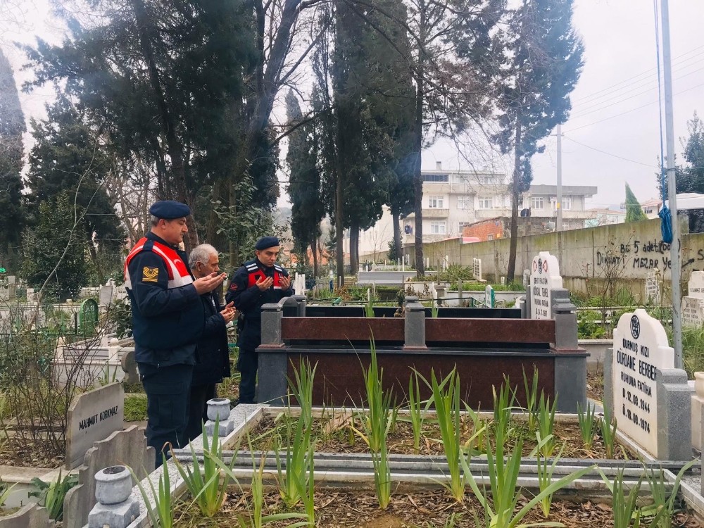 Jandarmadan şehitlere vefa 