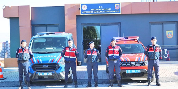 Jandarma’dan suçlulara icraatlı mesaj: Bir yıl bile yüzde 98 kaçamazsınız