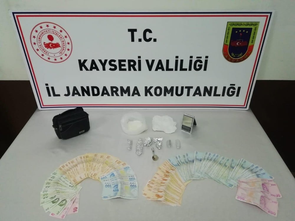 Jandarmadan uyuşturucu operasyonu 