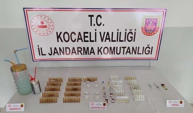 Jandarmadan uyuşturucu operasyonu: 2 gözaltı 