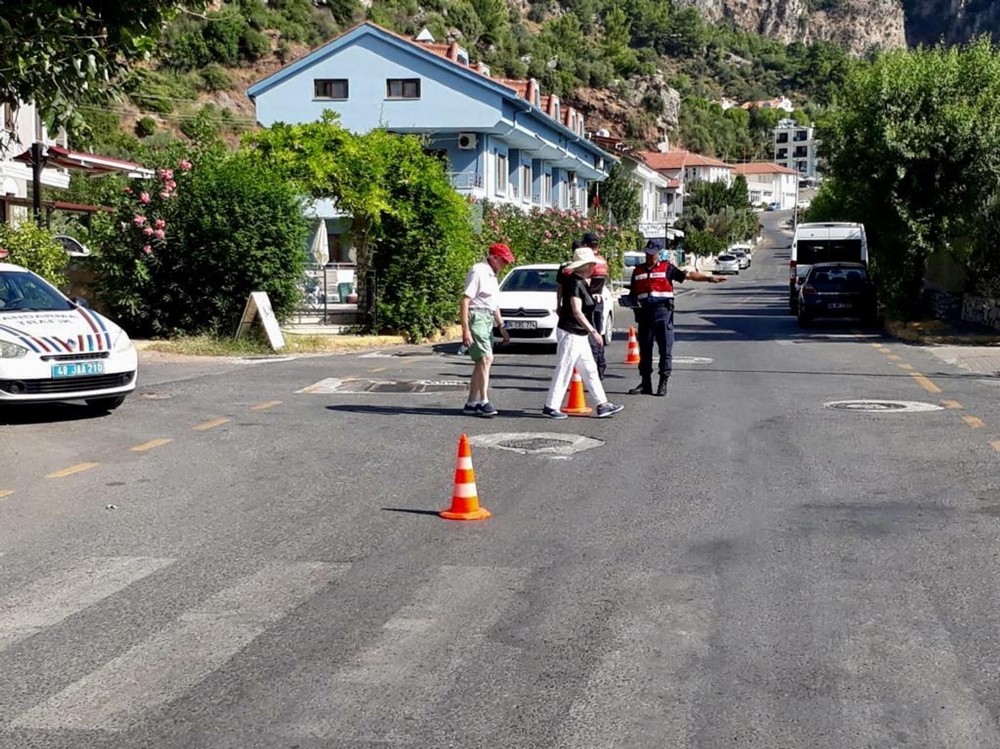 Jandarma’dan ‘Yayaların geçiş üstünlüğü’ denetim 