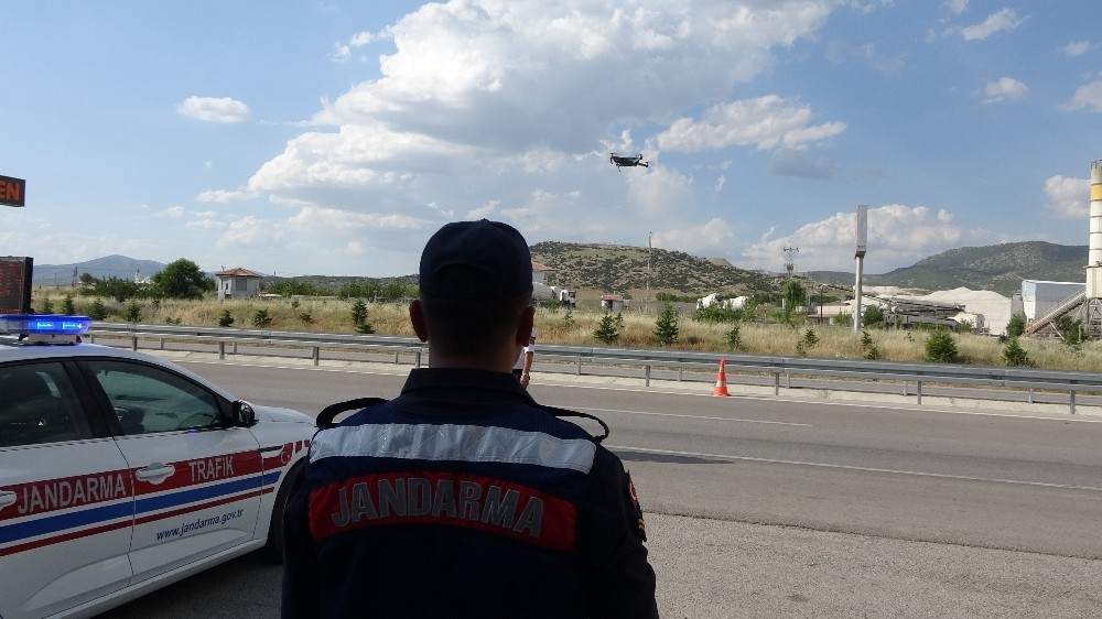 Jandarma’nın trafik denetimlerinde 70 bin lira ceza kesildi 
