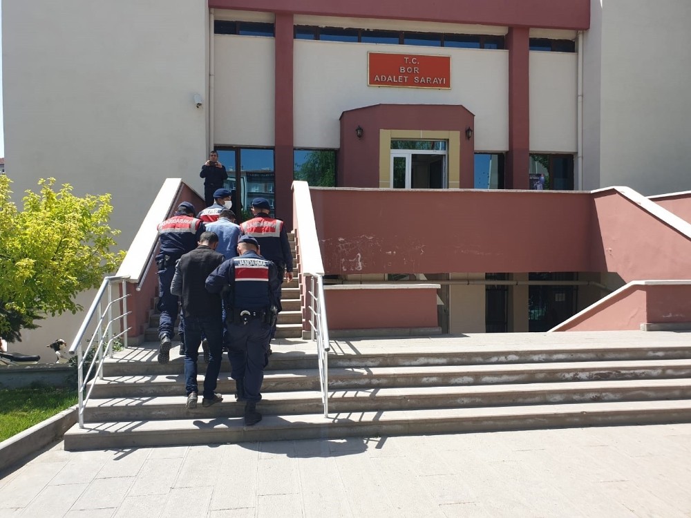 Jandarmanın uyuşturucu operasyonunda 2 kişi gözaltına alındı 